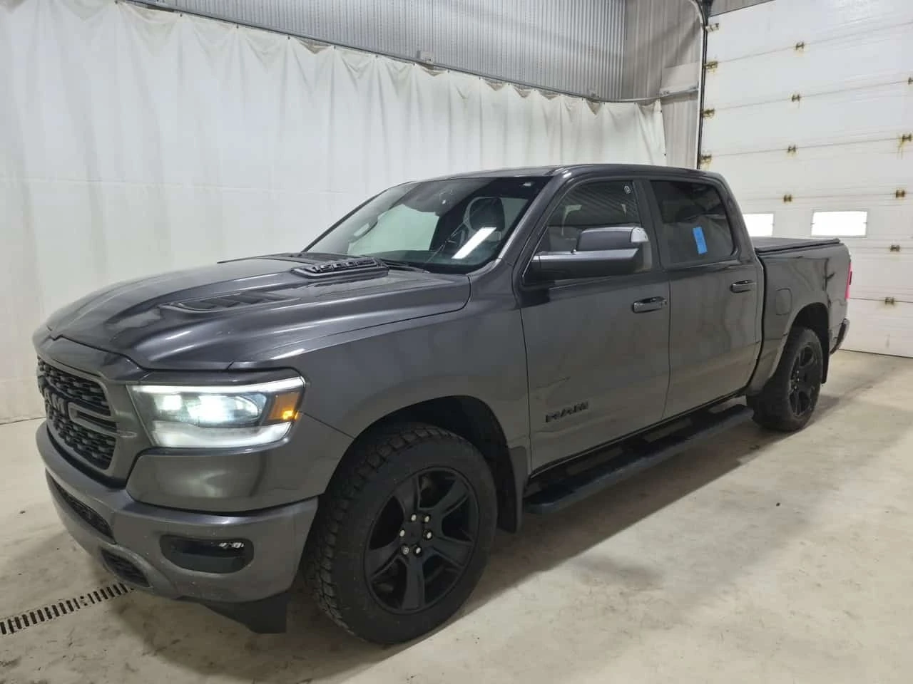 Dodge RAM 1500 5.7 * Crew Cab Short bed  * 2 КЛЮЧА * CARFAX * 