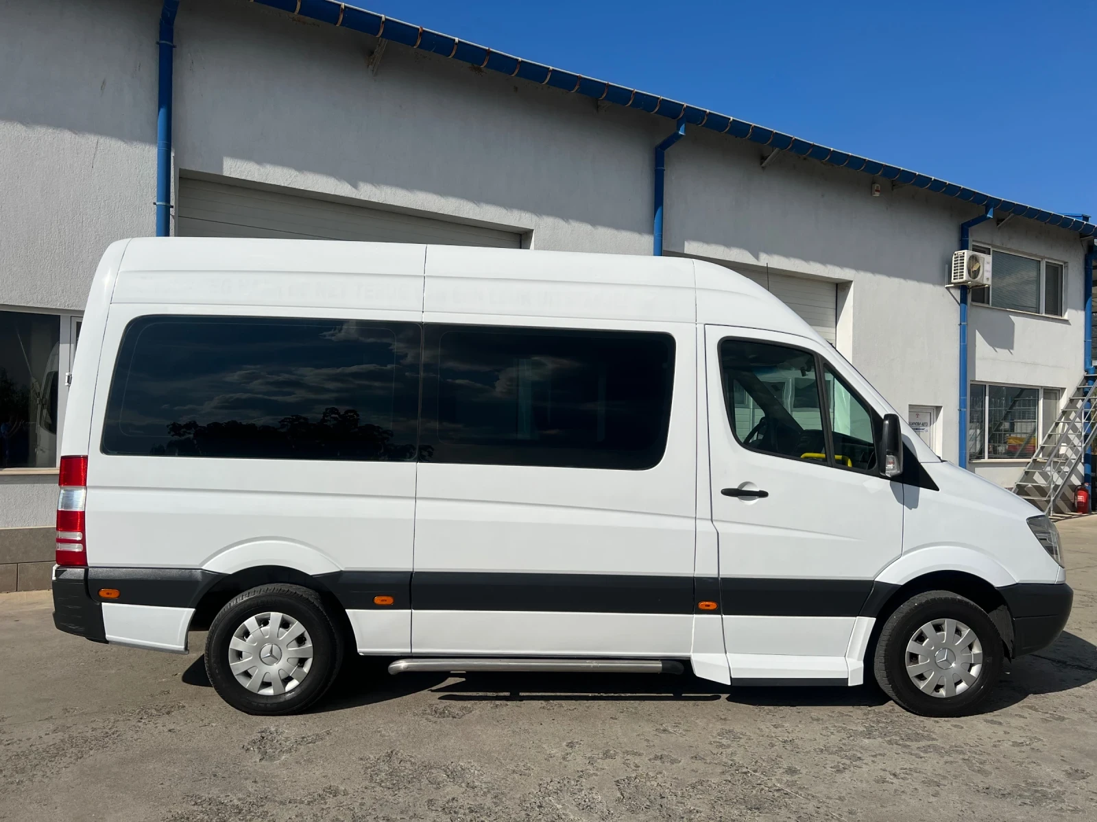 Mercedes-Benz Sprinter 311 9-места / Електрическа рампа / ОМ646 - изображение 8