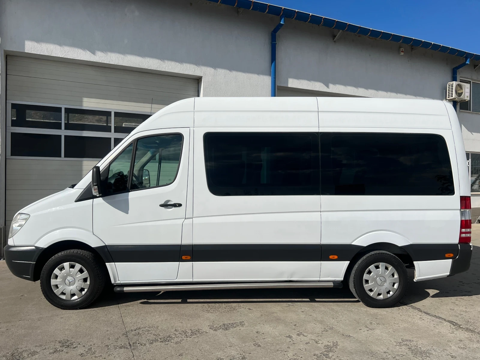 Mercedes-Benz Sprinter 311 9-места / Електрическа рампа / ОМ646 - изображение 4