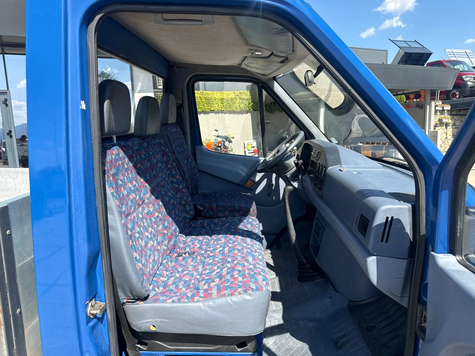 Mercedes-Benz Sprinter 208D , снимка 12 - Бусове и автобуси - 55841364