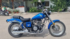     Honda Shadow REBEL 450 A2 6  