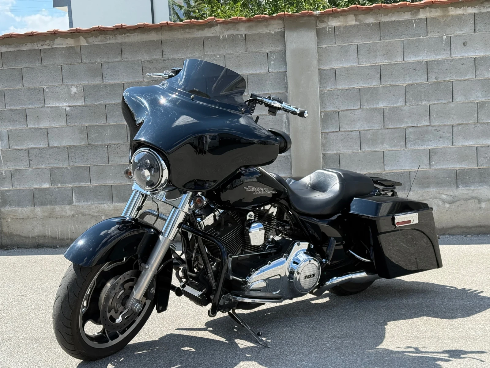 Harley-Davidson Street FLHX Street Gilde