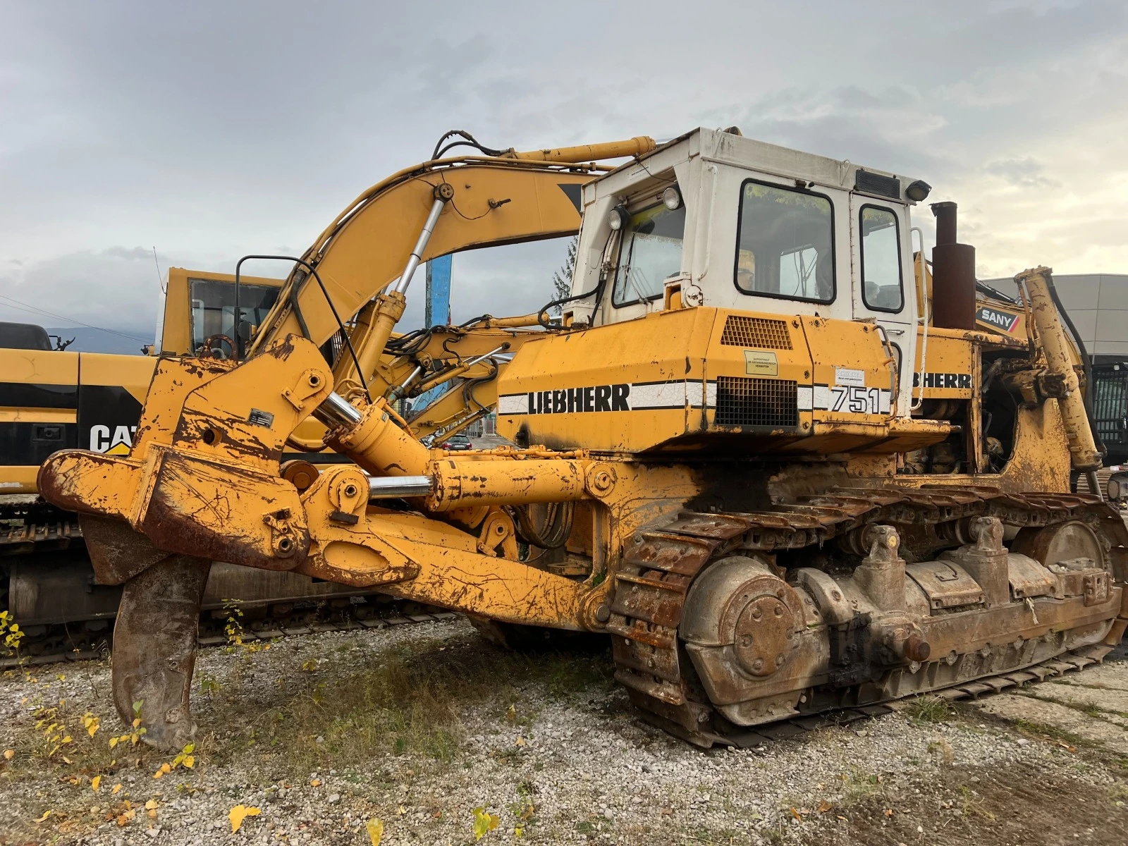 Булдозер Друга LIEBHERR 751 - изображение 2