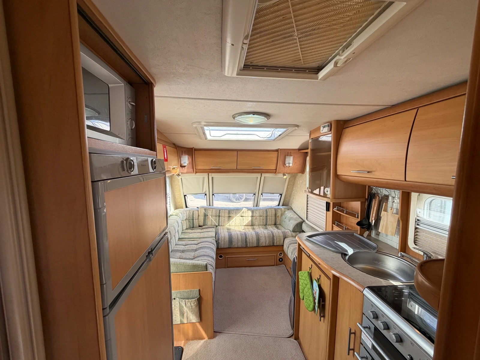 Каравана Tabbert CONQUEROR-ФРЕНСКА СПАЛНЯ/MOVER/СОЛАР/ДУШ КАБИНА, снимка 5 - Каравани и кемпери - 54140640