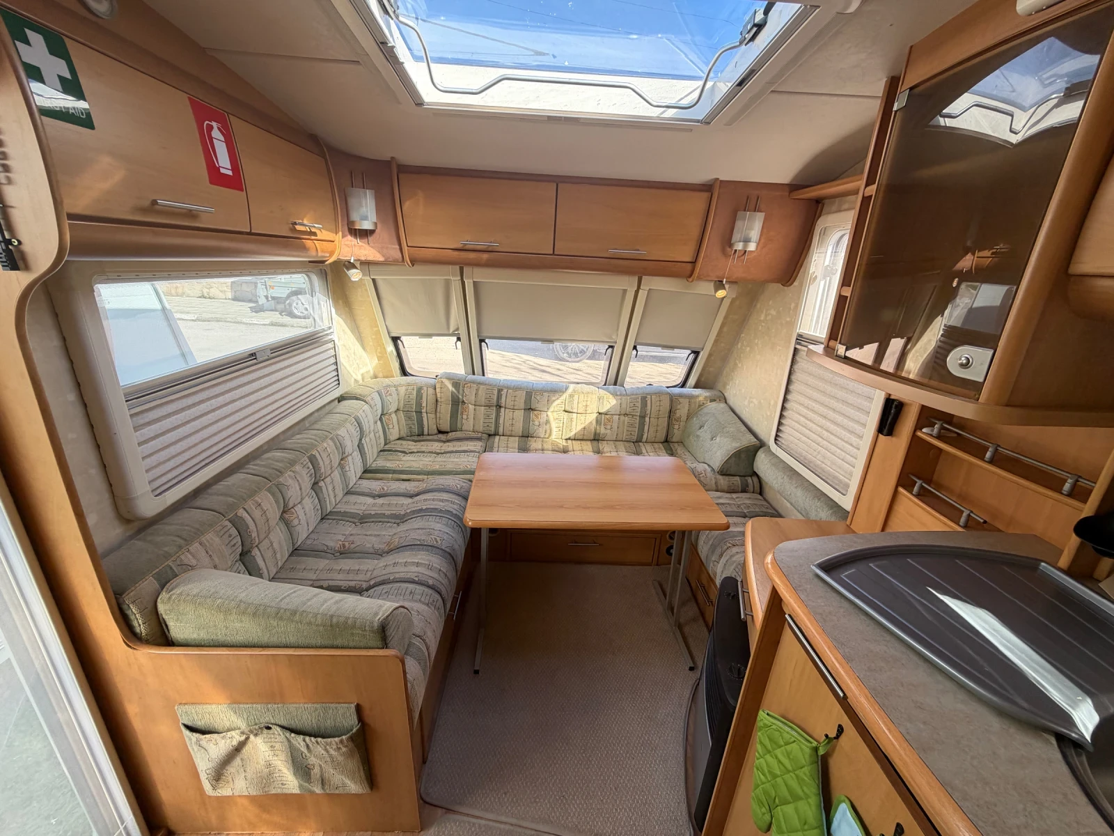 Каравана Tabbert CONQUEROR-ФРЕНСКА СПАЛНЯ/MOVER/СОЛАР/ДУШ КАБИНА, снимка 11 - Каравани и кемпери - 54140640