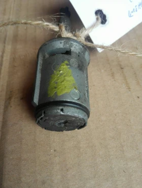 Патрон врата преден ляв Форд Транзит 05г.