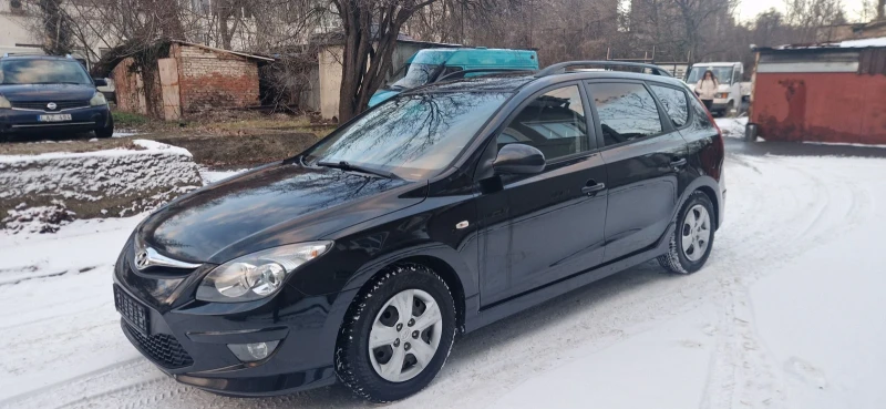 Hyundai I30 1.6CRDI, 3 БРОЯ, снимка 14 - Автомобили и джипове - 48554580