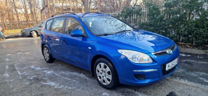 Hyundai I30 1.6CRDI, 3 БРОЯ, снимка 2 - Автомобили и джипове - 48554580