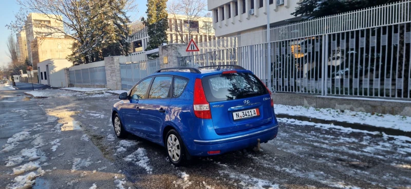 Hyundai I30 1.6CRDI, 3 БРОЯ, снимка 4 - Автомобили и джипове - 48554580