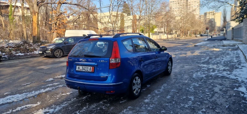 Hyundai I30 1.6CRDI, 3 БРОЯ, снимка 5 - Автомобили и джипове - 48554580