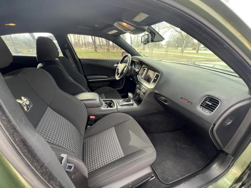 Dodge Charger 392 SRT, снимка 10 - Автомобили и джипове - 52270214