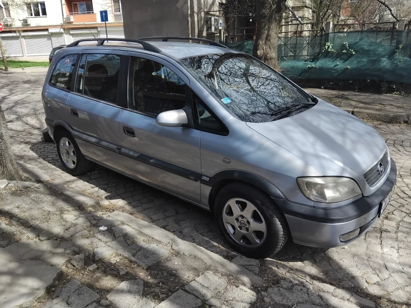 Opel Zafira 1.6 Gazov ijekcion, снимка 6 - Автомобили и джипове - 49507881