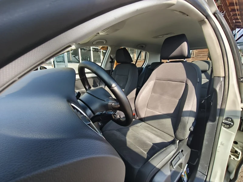 VW Golf 2.0TDI-140к.с Евро-5 Регистриран, снимка 8 - Автомобили и джипове - 51746205