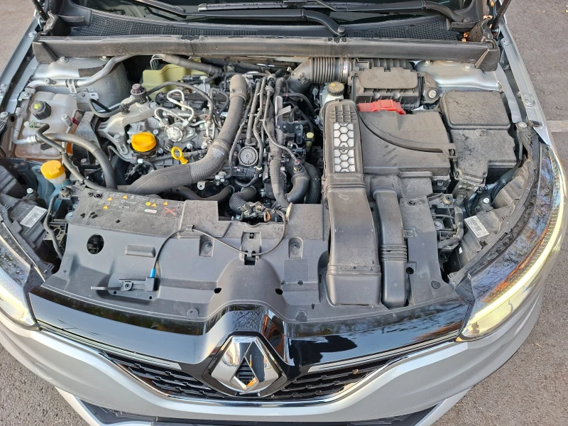 Renault Megane, снимка 10 - Автомобили и джипове - 52517489