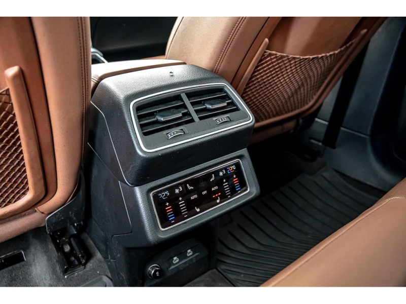 Audi E-Tron Prestige* S-Line* 360* КОжа* Подгрев* Пано* , снимка 14 - Автомобили и джипове - 52651822