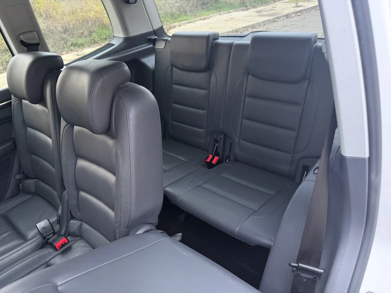 VW Touran 2000-140 кс АВТОМАТИК 7 МЕСТА, снимка 14 - Автомобили и джипове - 52677084
