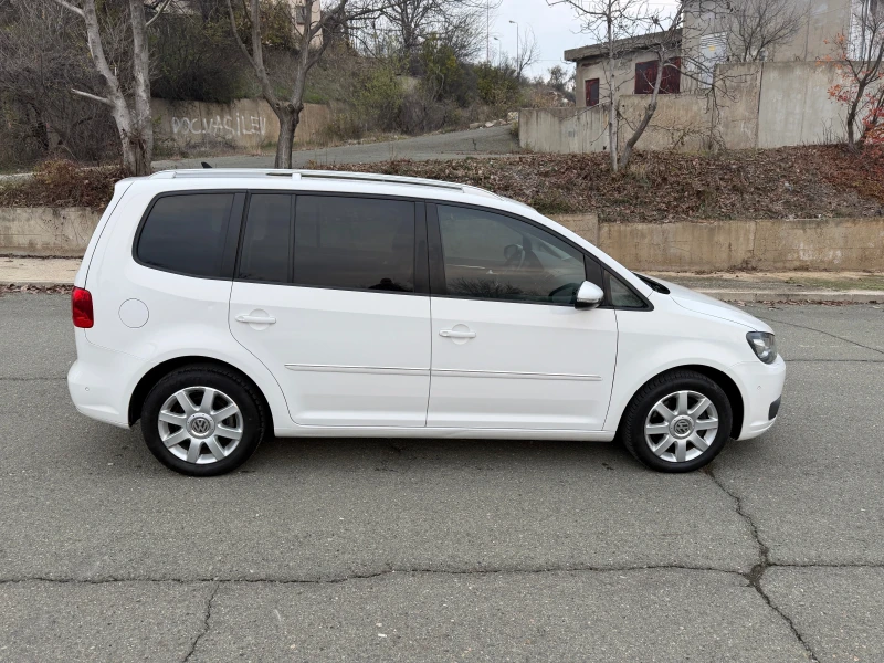VW Touran 2000-140 кс АВТОМАТИК 7 МЕСТА, снимка 5 - Автомобили и джипове - 52677084
