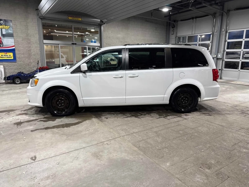 Dodge Caravan * SXT Premium Plus * CARFAX * БЕЗ ПЪРВОНАЧАЛНА ВНО, снимка 2 - Автомобили и джипове - 52736041