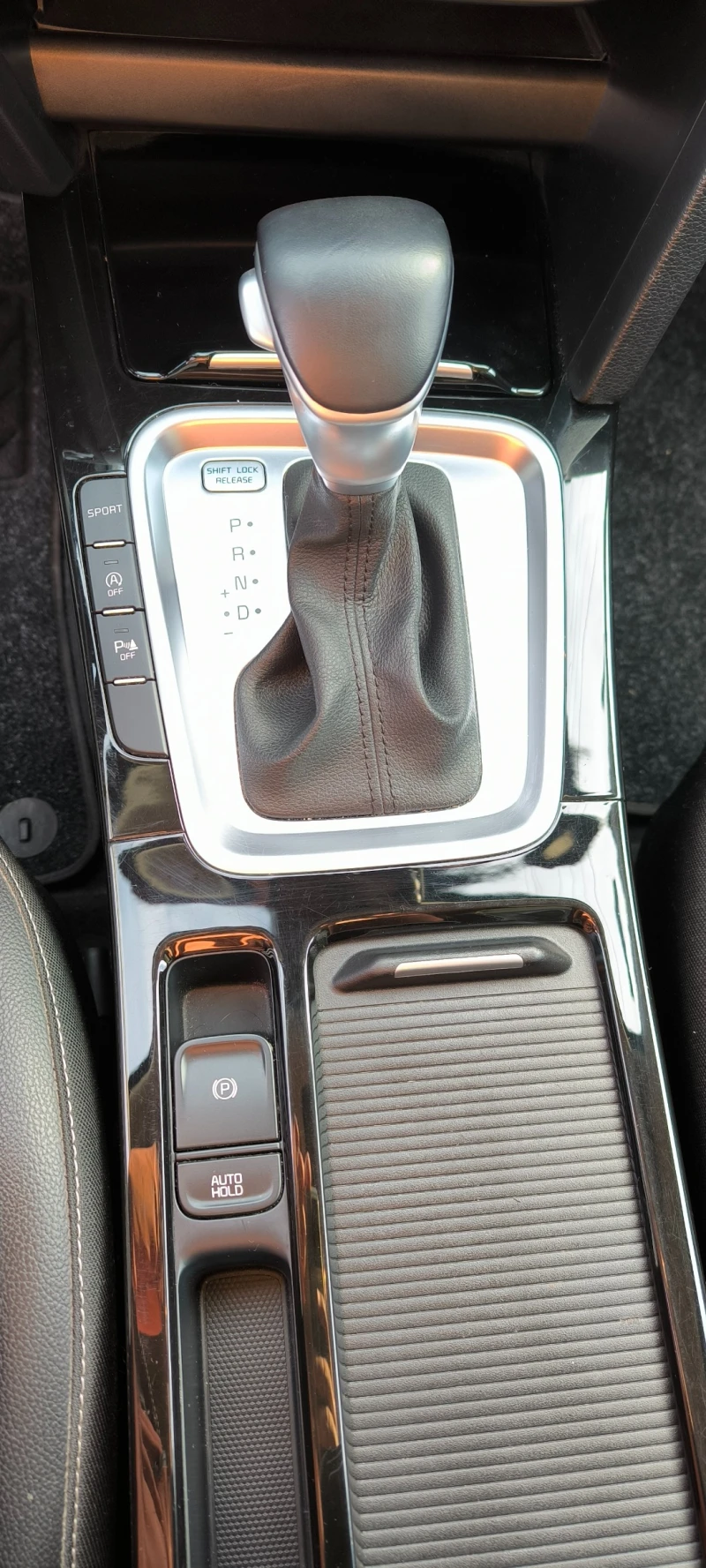 Kia XCeed 1.6 T-gdi Executive (AT), снимка 12 - Автомобили и джипове - 52801130