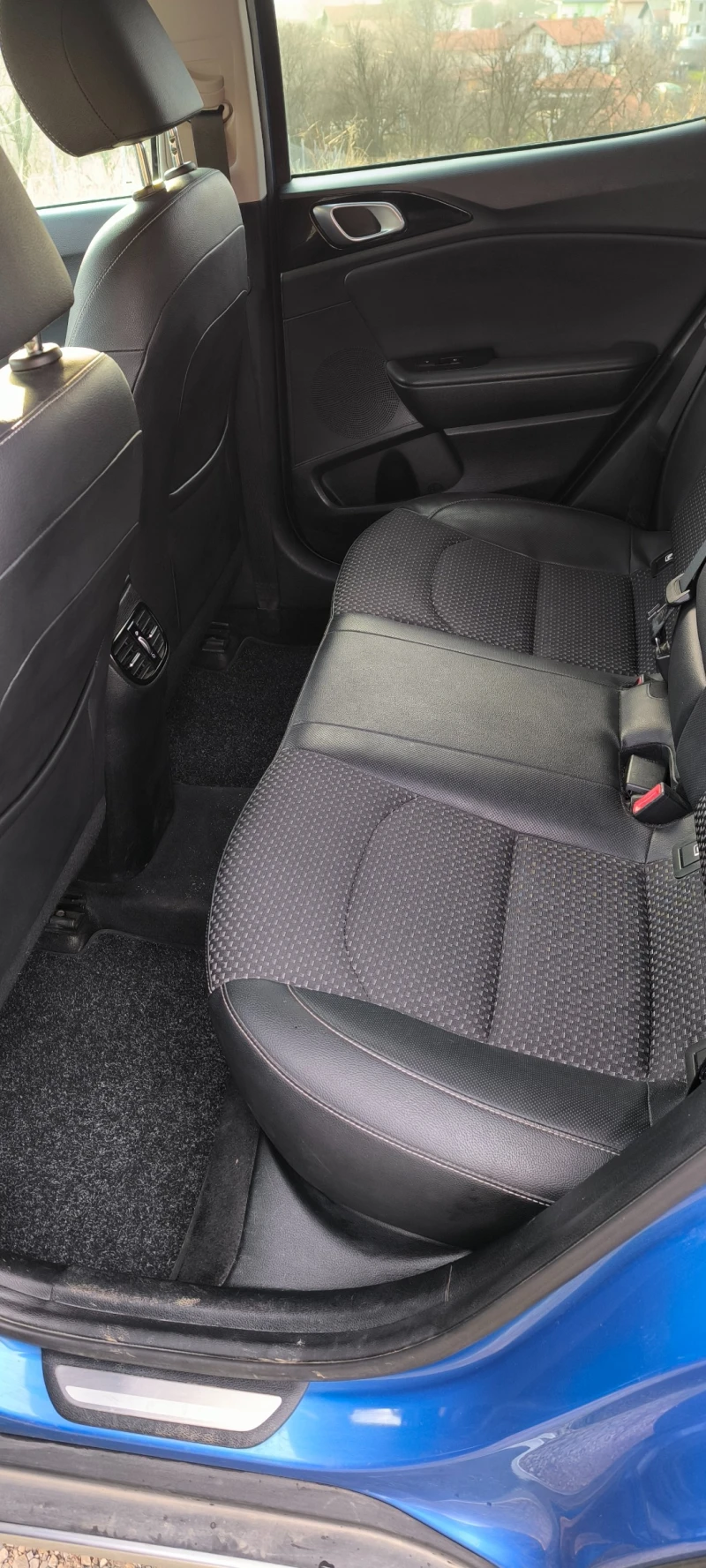 Kia XCeed 1.6 T-gdi Executive (AT), снимка 7 - Автомобили и джипове - 52801130