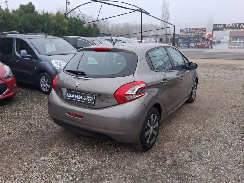 Peugeot 208, снимка 4 - Автомобили и джипове - 53048490