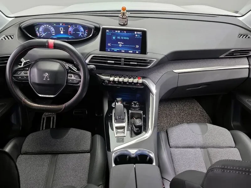Peugeot 3008 1.6 BlueHDI, снимка 7 - Автомобили и джипове - 54298740