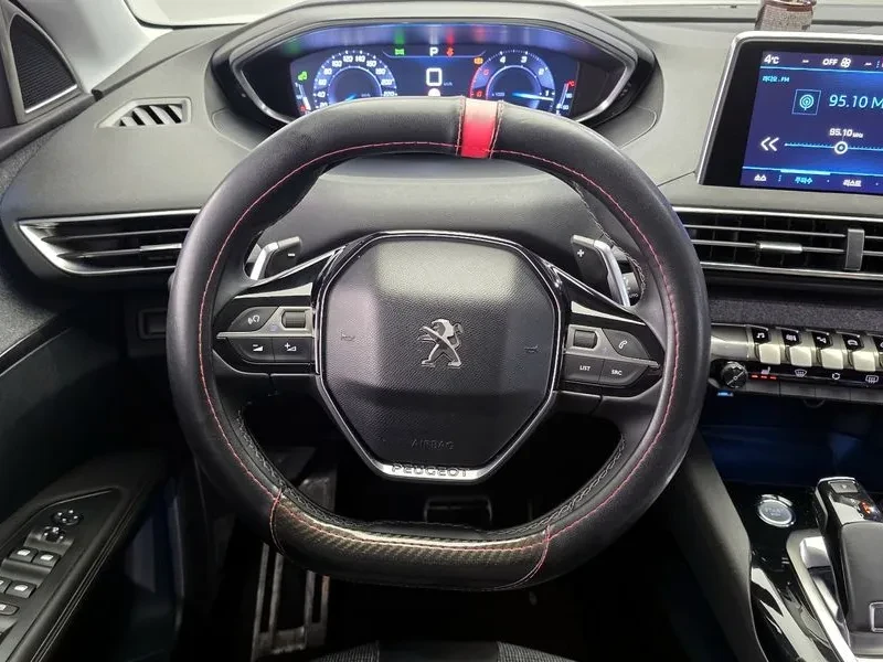 Peugeot 3008 1.6 BlueHDI, снимка 13 - Автомобили и джипове - 54298740