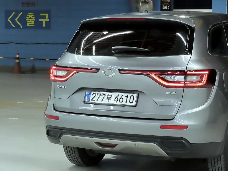 Renault Samsung QM6 2.0 m4rv Automatic КРАЙНА ЦЕНА: 13800 EUR !!!РЕАЛН, снимка 17 - Автомобили и джипове - 55968864