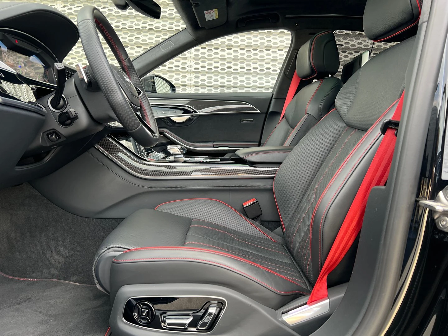 Audi S8 TFSI quattro | Mobile.bg   8