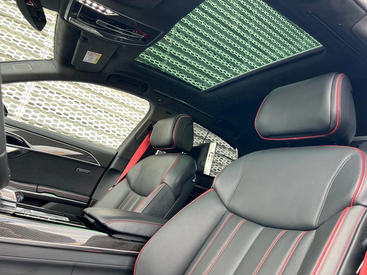 Audi S8 TFSI quattro | Mobile.bg   12