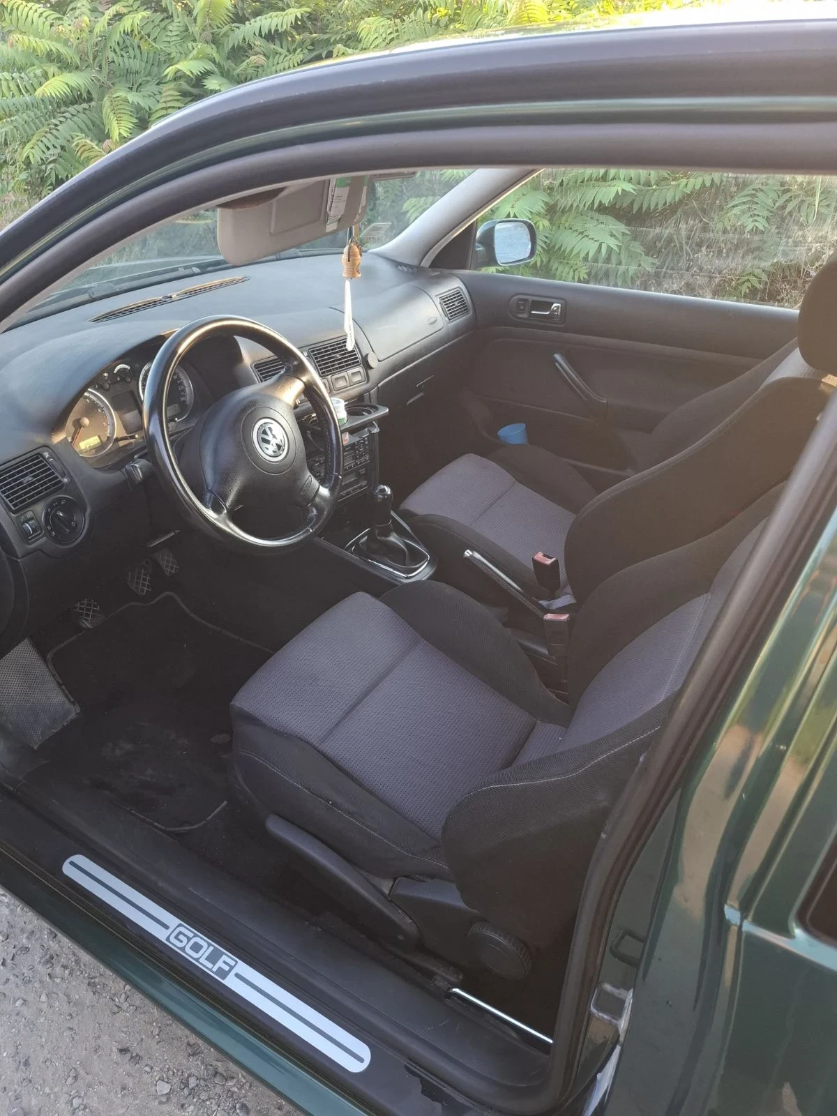 VW Golf 1.6 - изображение 5