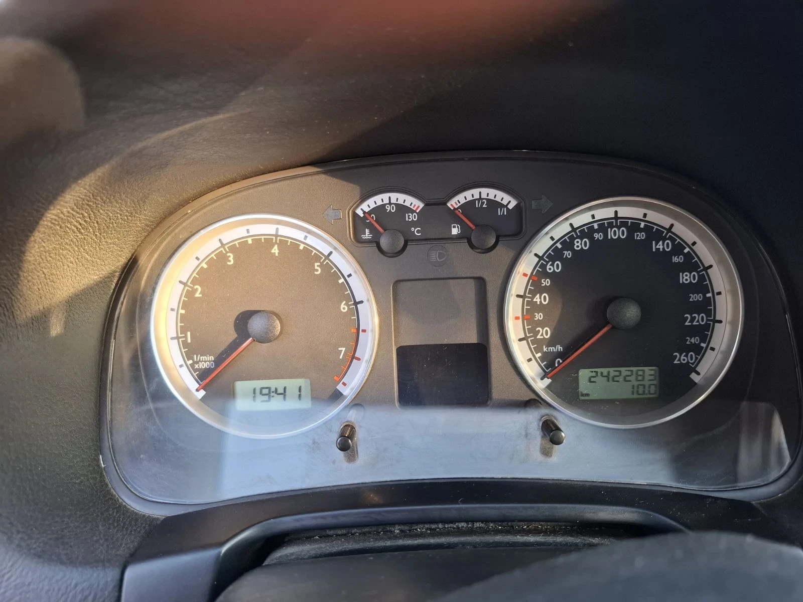 VW Golf 1.6 - изображение 6