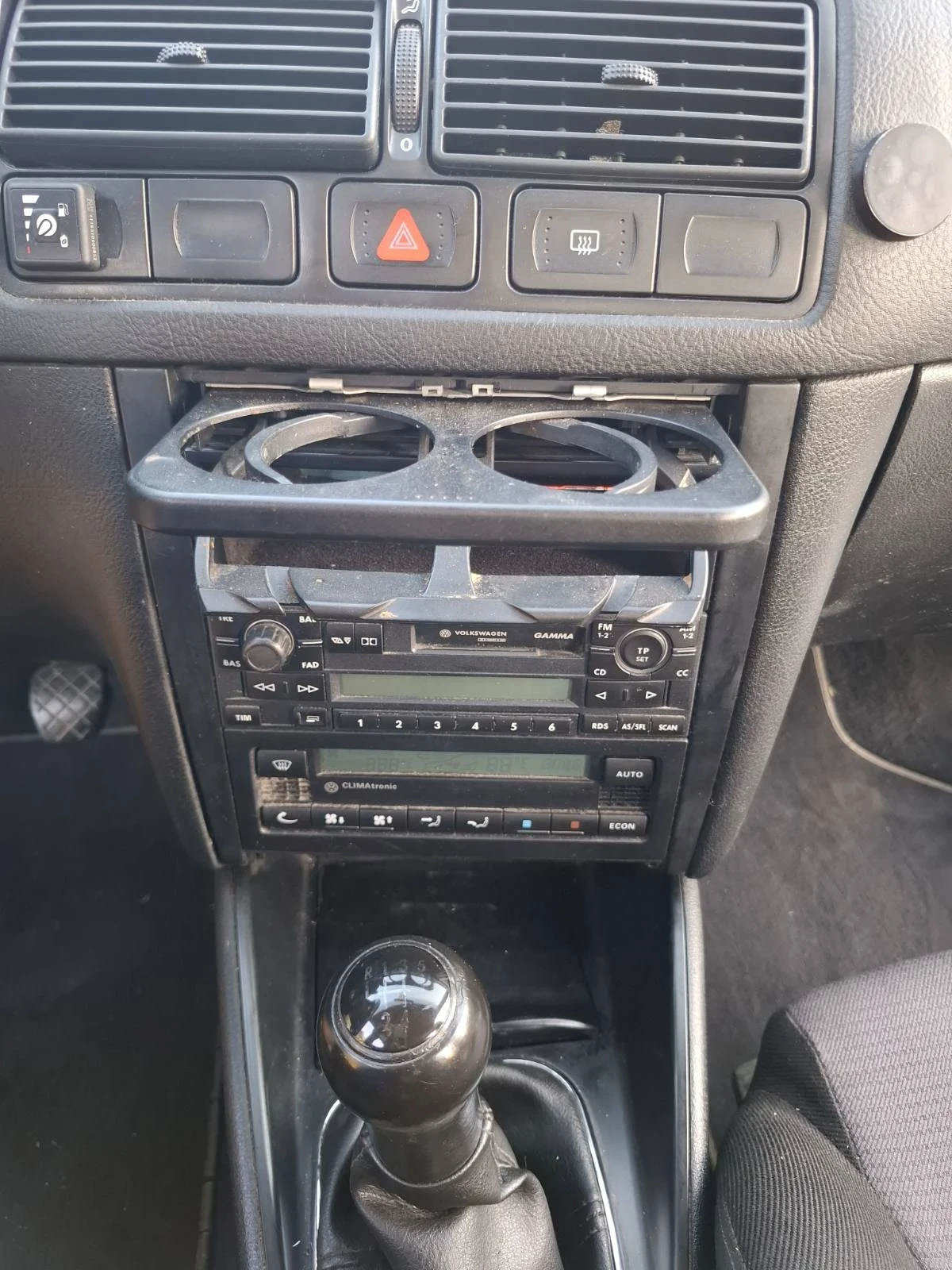 VW Golf 1.6 - изображение 10