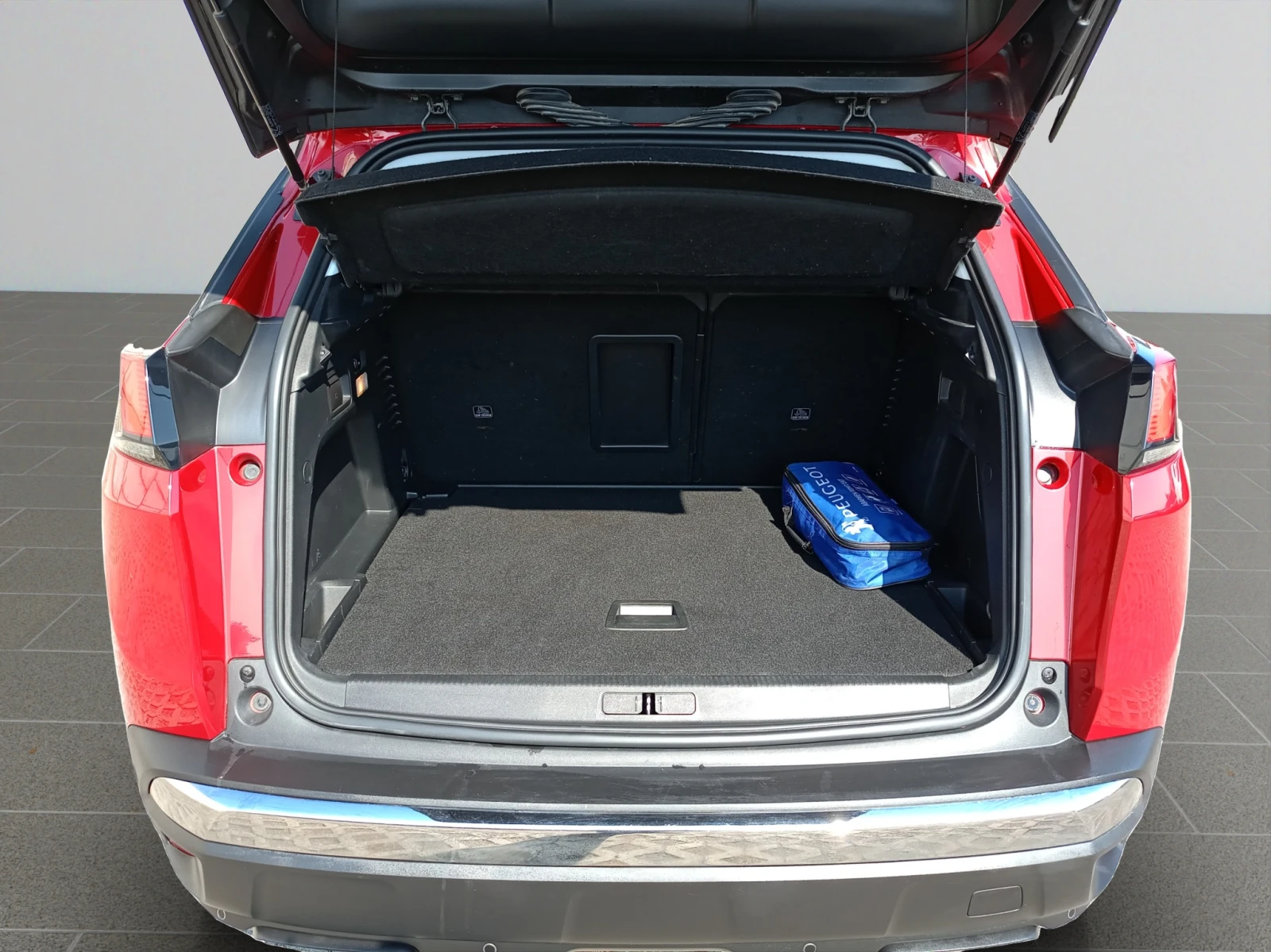 Peugeot 3008 NEW ALLURE 1.6 e-HDi 120 BVM6 - изображение 9