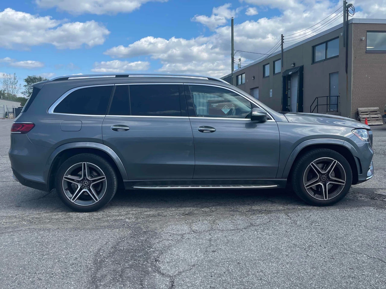 Mercedes-Benz GLS 450 2022 * ОБДУХВАНЕ* * ПОАНОРАМА* * БЕЗ ПЪРВОНАЧАЛНА  - изображение 4
