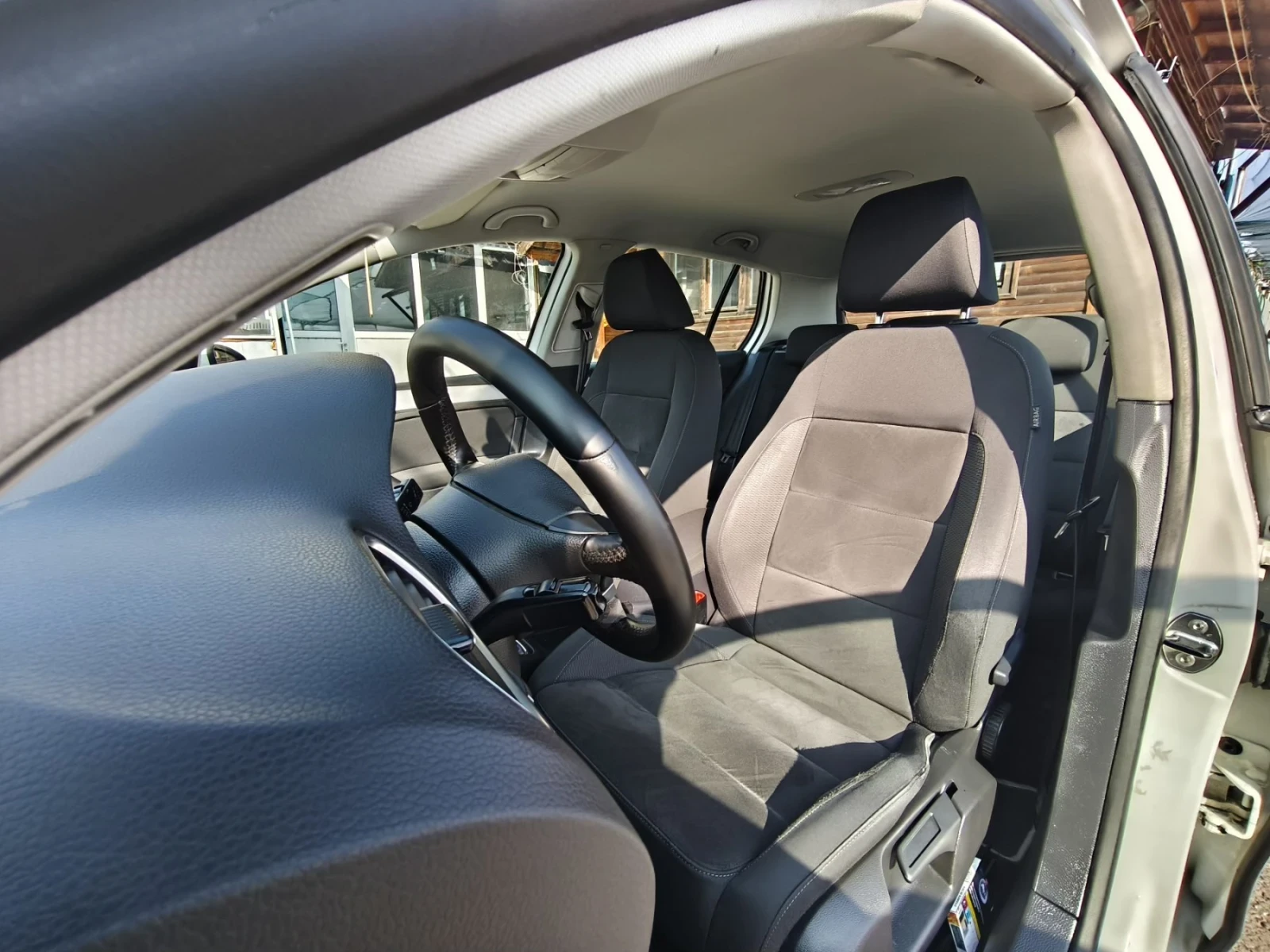 VW Golf 2.0TDI-140к.с Евро-5 Регистриран - изображение 8