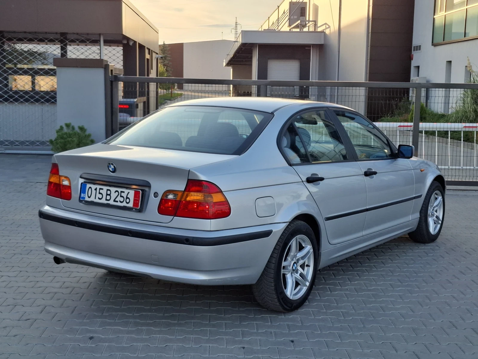 BMW 318 1.8i* (143кс)* FACELIFT* 156 000км* HОВ ВНОС*  - изображение 8