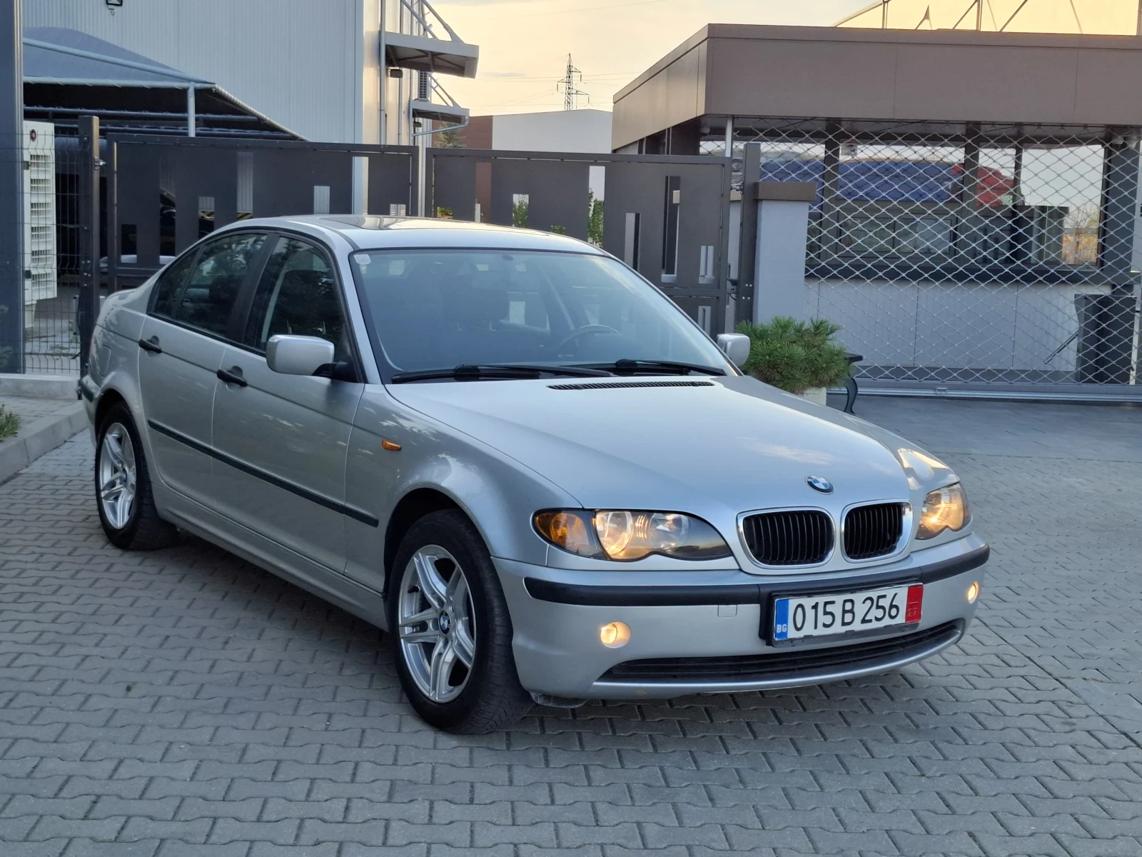 BMW 318 1.8i* (143кс)* FACELIFT* 156 000км* HОВ ВНОС*  - изображение 9