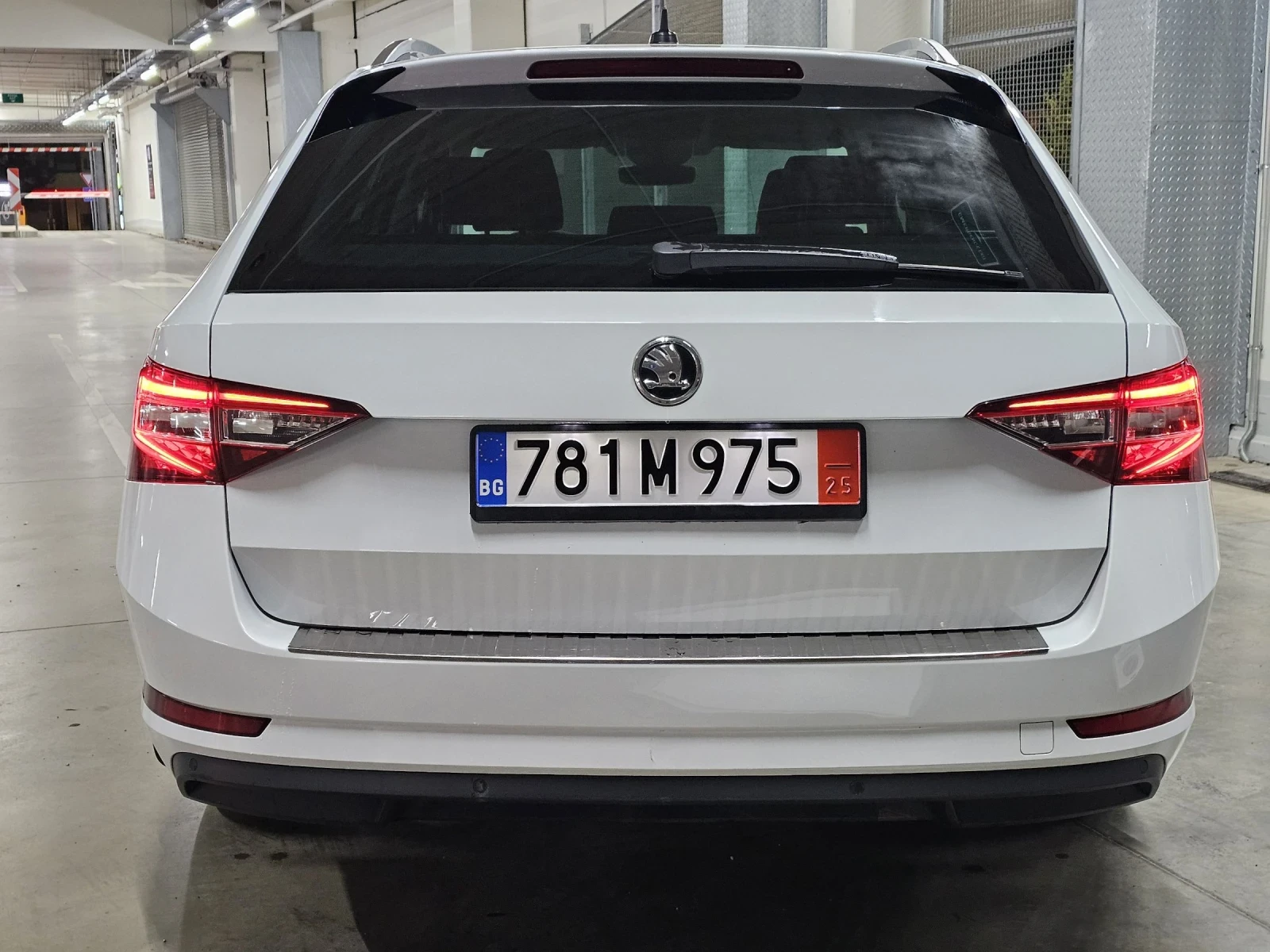 Skoda Superb 2.0tdi, 190к.с, DSG - изображение 4