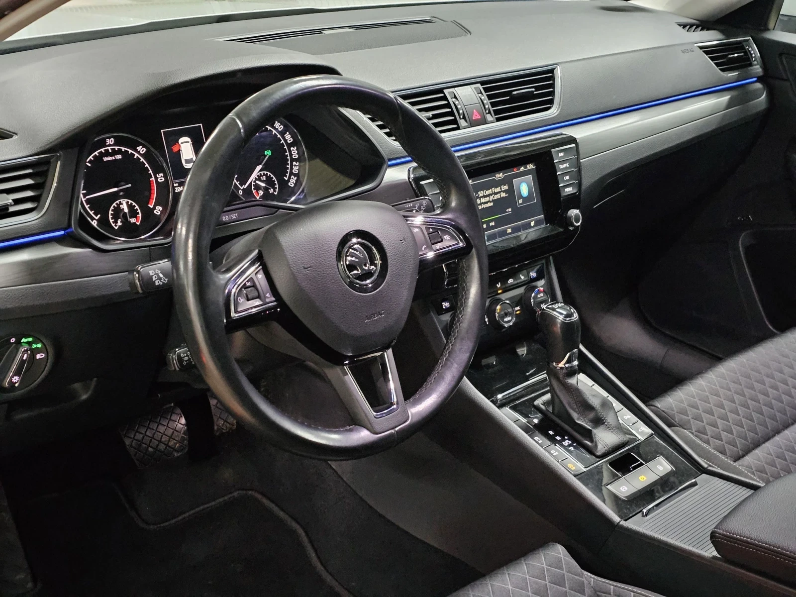 Skoda Superb 2.0tdi, 190к.с, DSG - изображение 9