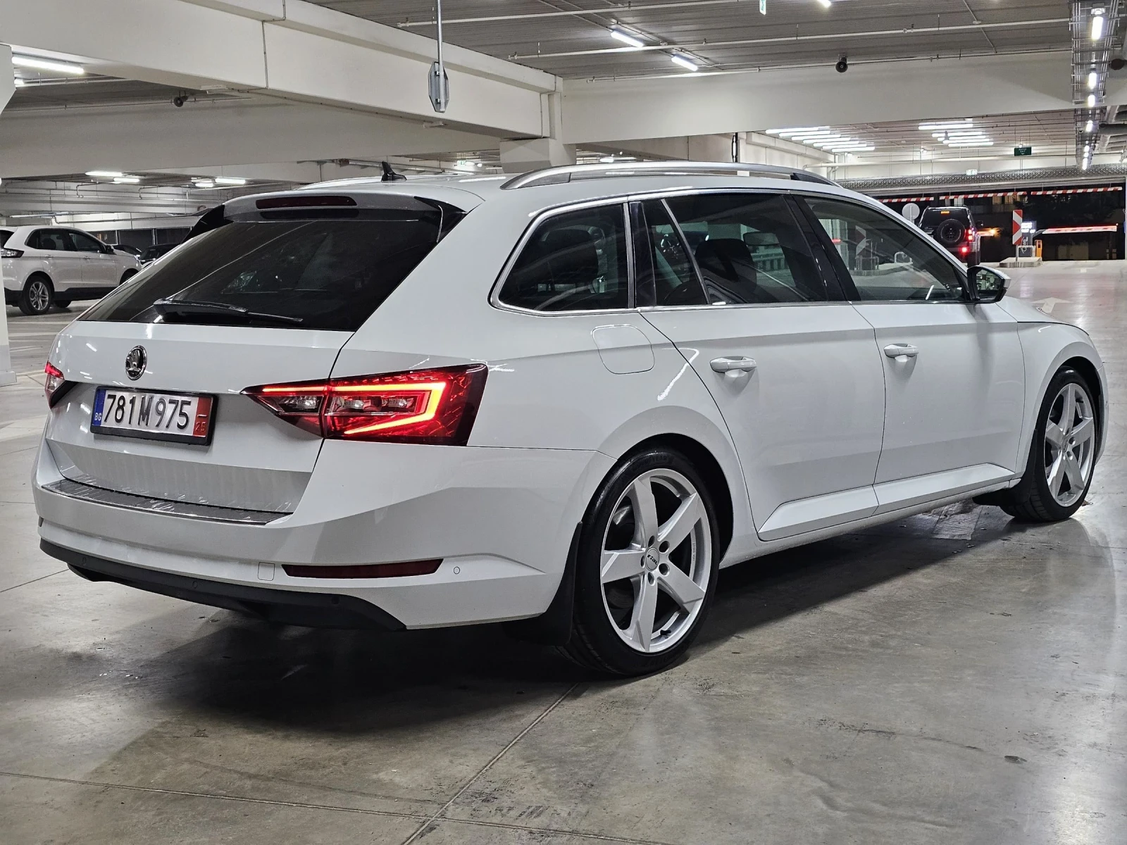 Skoda Superb 2.0tdi, 190к.с, DSG - изображение 5