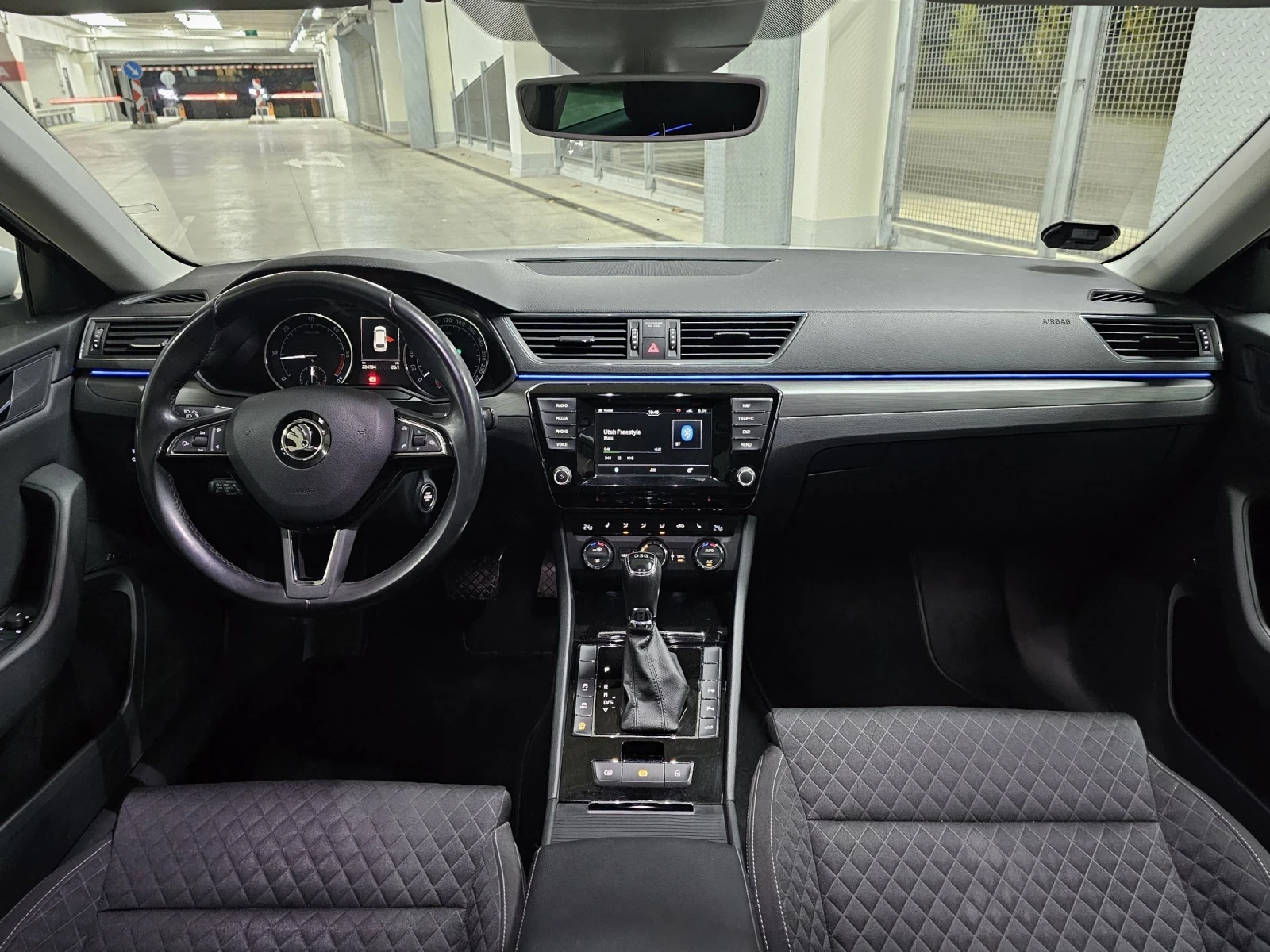 Skoda Superb 2.0tdi, 190к.с, DSG - изображение 8