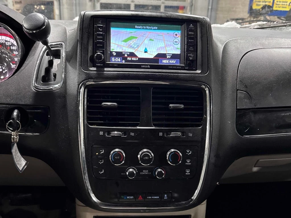 Dodge Caravan * SXT Premium Plus * CARFAX * БЕЗ ПЪРВОНАЧАЛНА ВНО - изображение 9