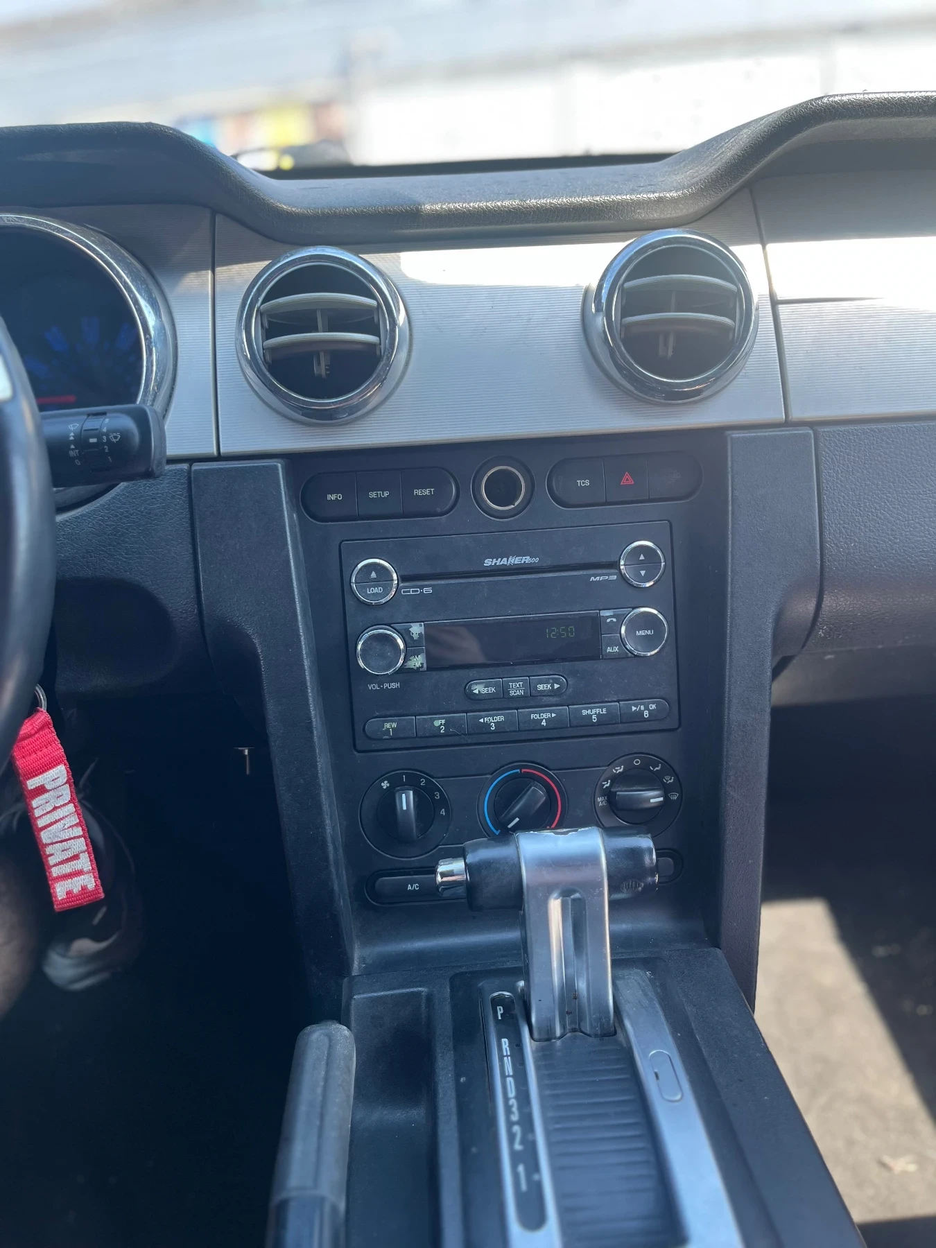 Ford Mustang  - изображение 9