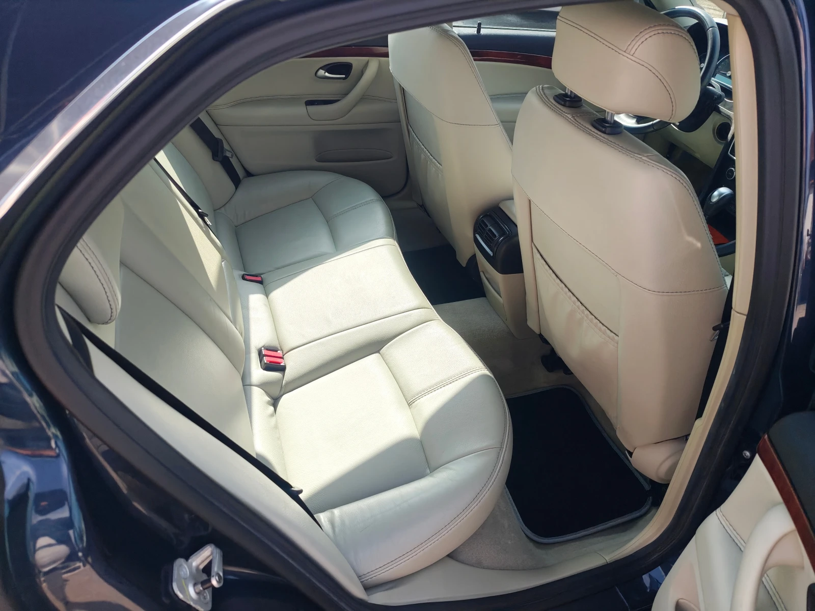 Cadillac BLS ШВЕЙЦАРИЯ, снимка 7 - Автомобили и джипове - 53723888