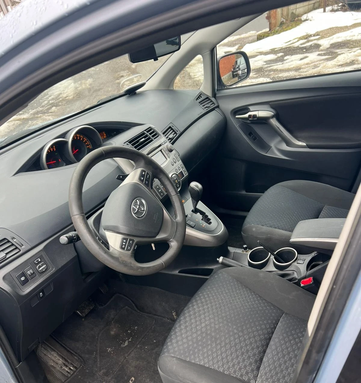 Toyota Verso 1.8 бензин | Автоматик | очакван внос, снимка 5 - Автомобили и джипове - 53894257