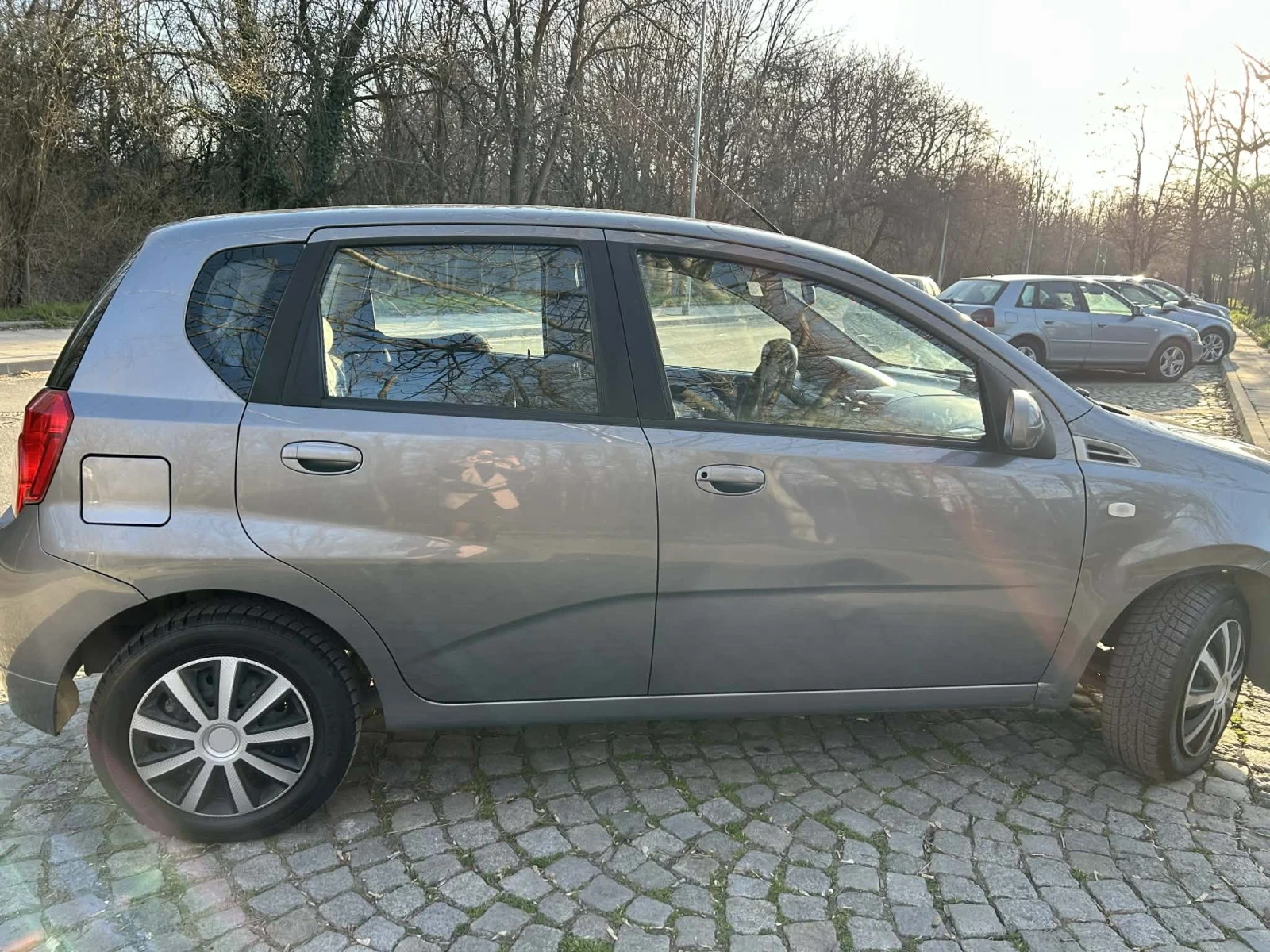 Chevrolet Aveo, снимка 3 - Автомобили и джипове - 54359517