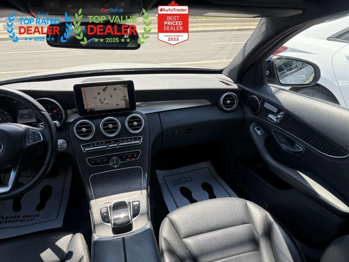 Mercedes-Benz C 300 * CARFAX * ЦЕНА ДО БГ, снимка 13 - Автомобили и джипове - 54428828