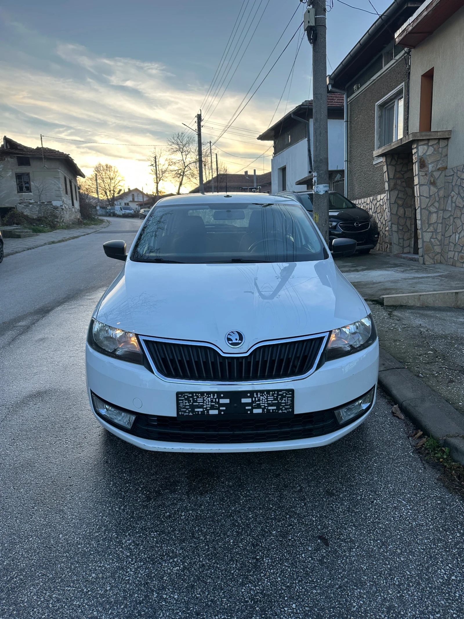Skoda Rapid 1.2i 105 k.s | Mobile.bg � ����������� 2