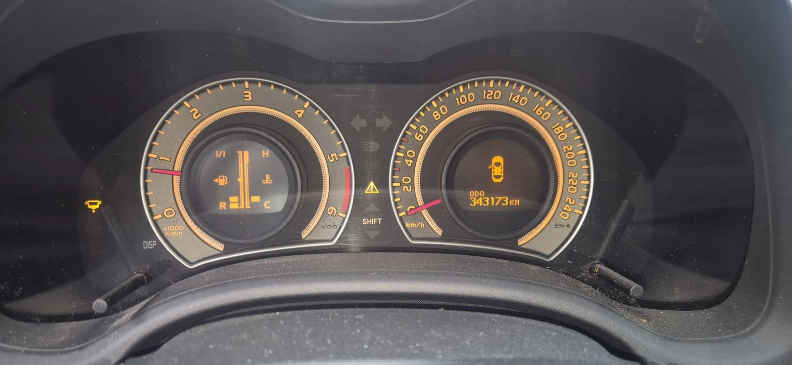 Toyota Corolla 2.0 d4d, снимка 7 - Автомобили и джипове - 54510361
